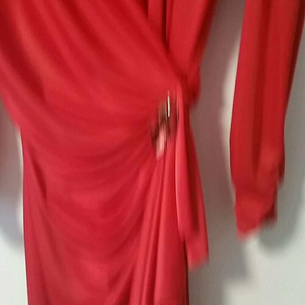 Dress - Picture 3 of 3